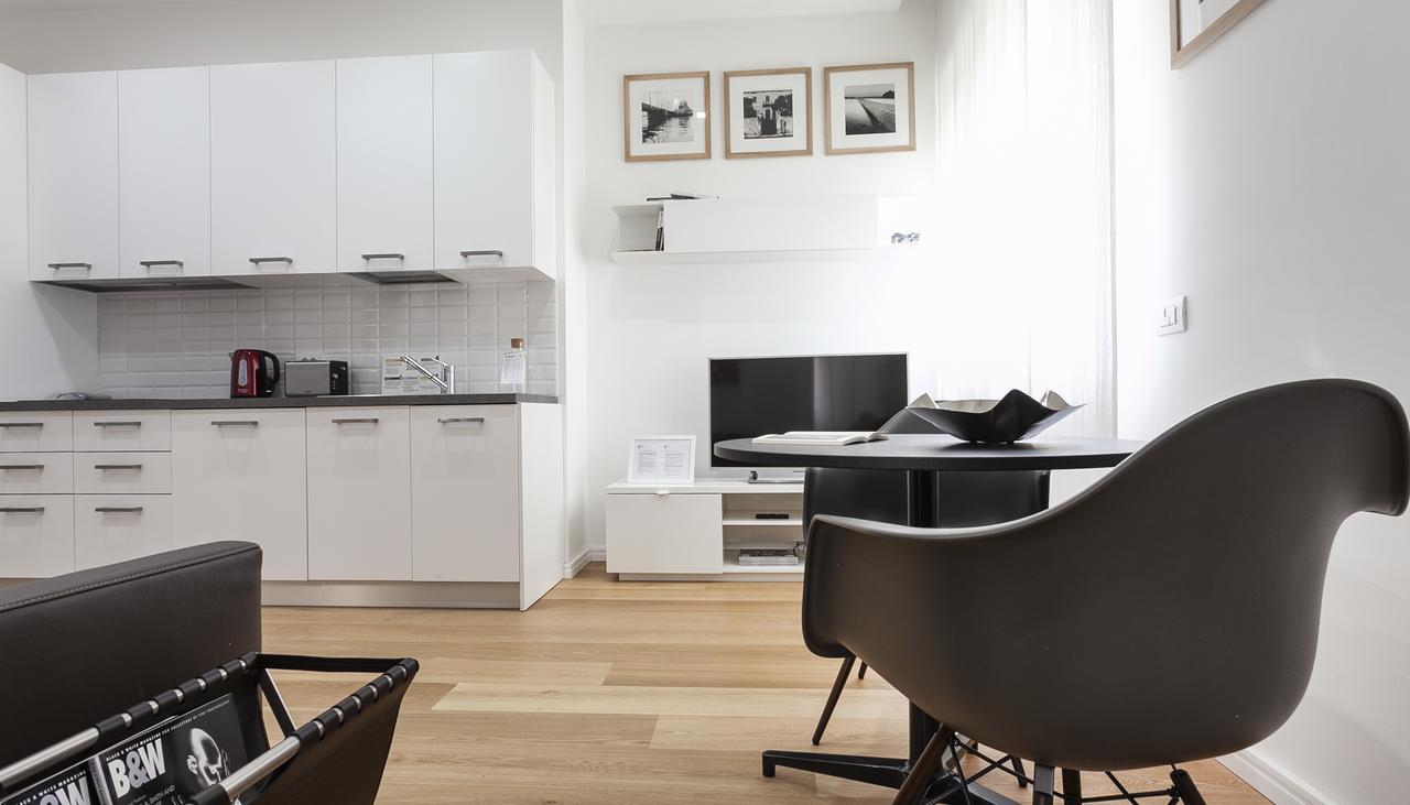 Italianway-Segrino Apartment มิลาน ภายนอก รูปภาพ